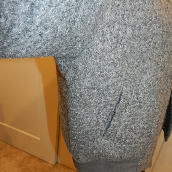 H&M Divided Women’s Coated Varsity Bomber Jacket Winter Size XXS - Picture 6 of 16